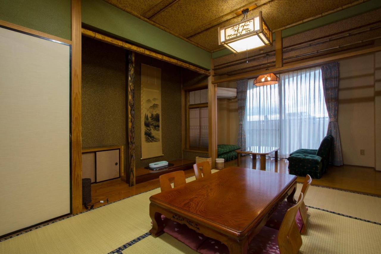 Hunagoya Takatori Ryokan Chikugo Exterior photo